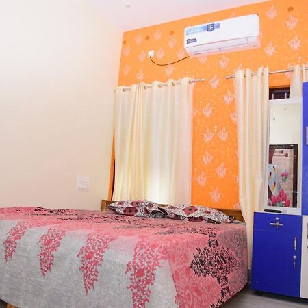 Ab Island Residency Apartment Mundrothuruth Bagian luar foto
