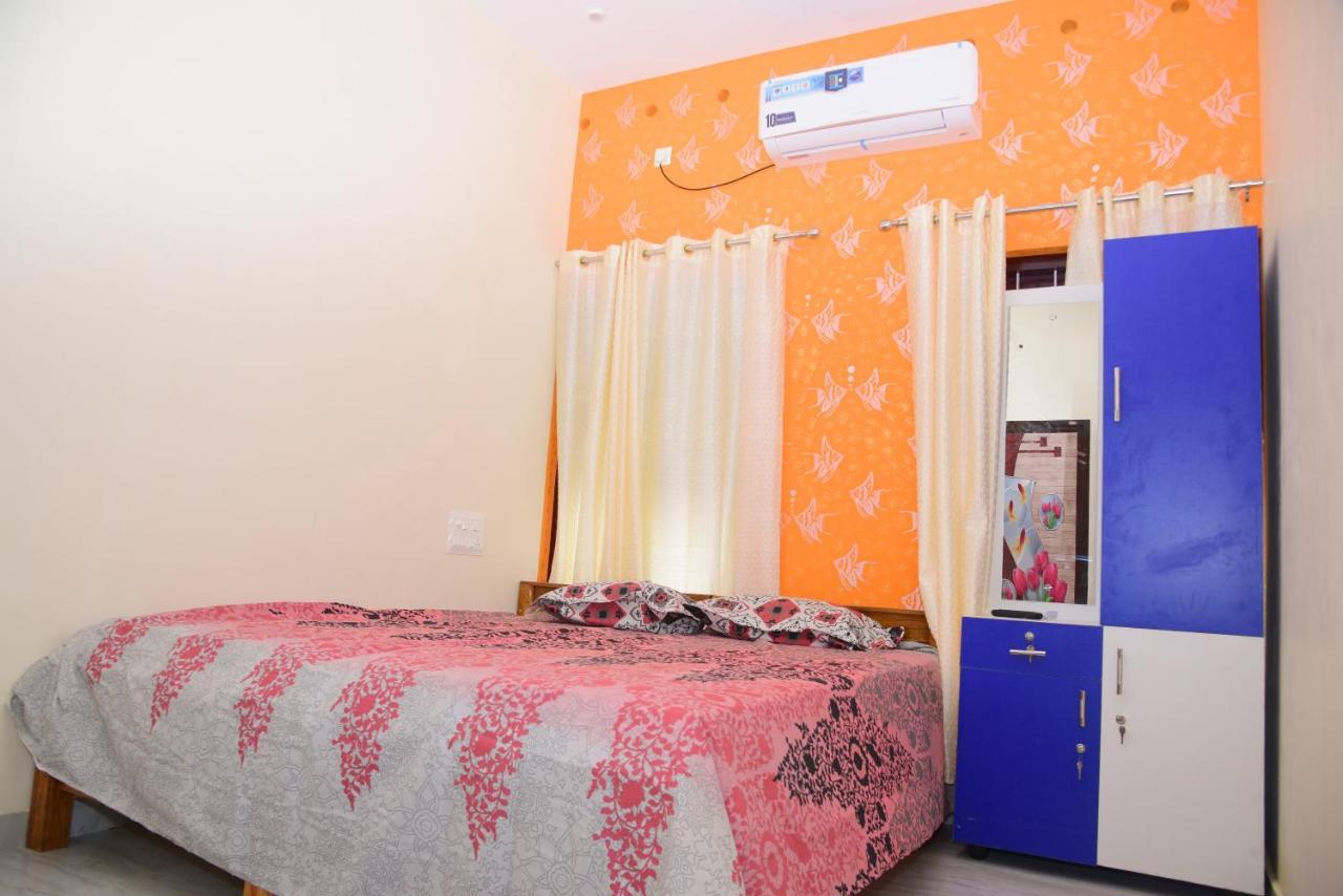 Ab Island Residency Apartment Mundrothuruth Bagian luar foto